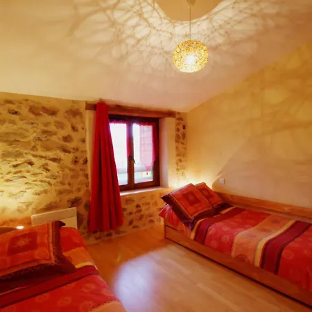 Holiday home 4 Avec Jardin, Animaux Acceptes, Terrasse Et Abri Voiture - Fr-1-496-17 Violay
