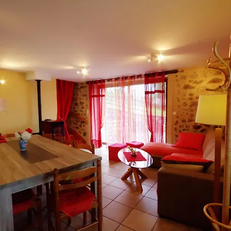 4 Avec Jardin, Animaux Acceptes, Terrasse Et Abri Voiture - Fr-1-496-17 *